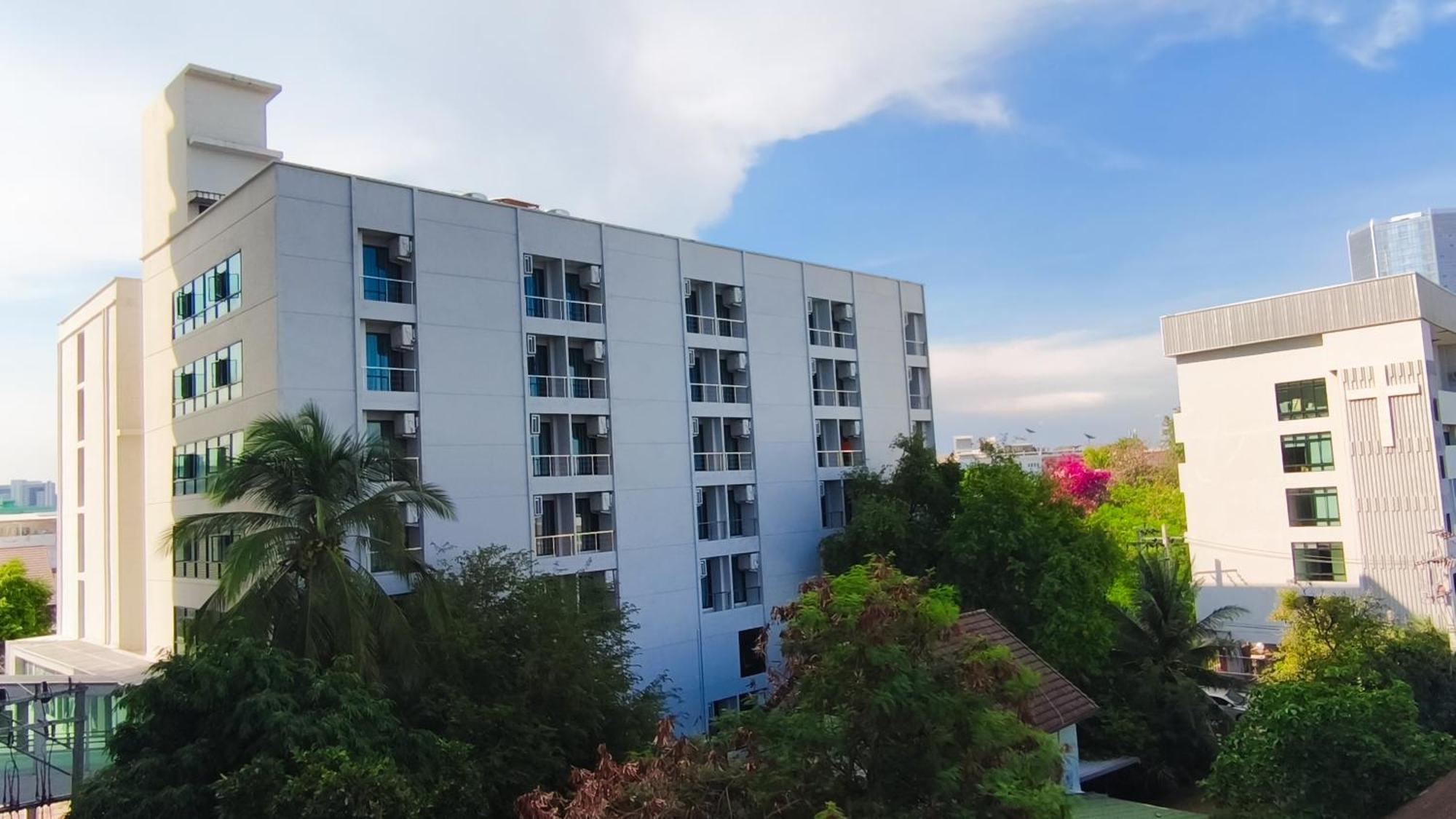 C Bangna 4* Bangkok